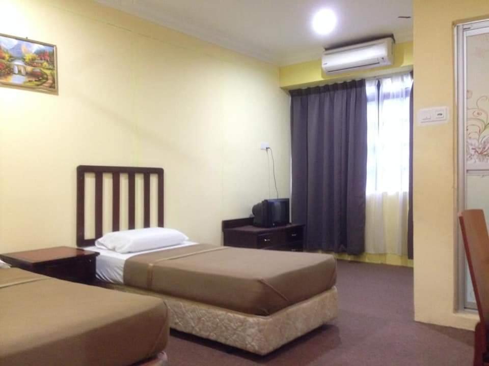 Hotel Nawar Pasir Mas Exterior photo